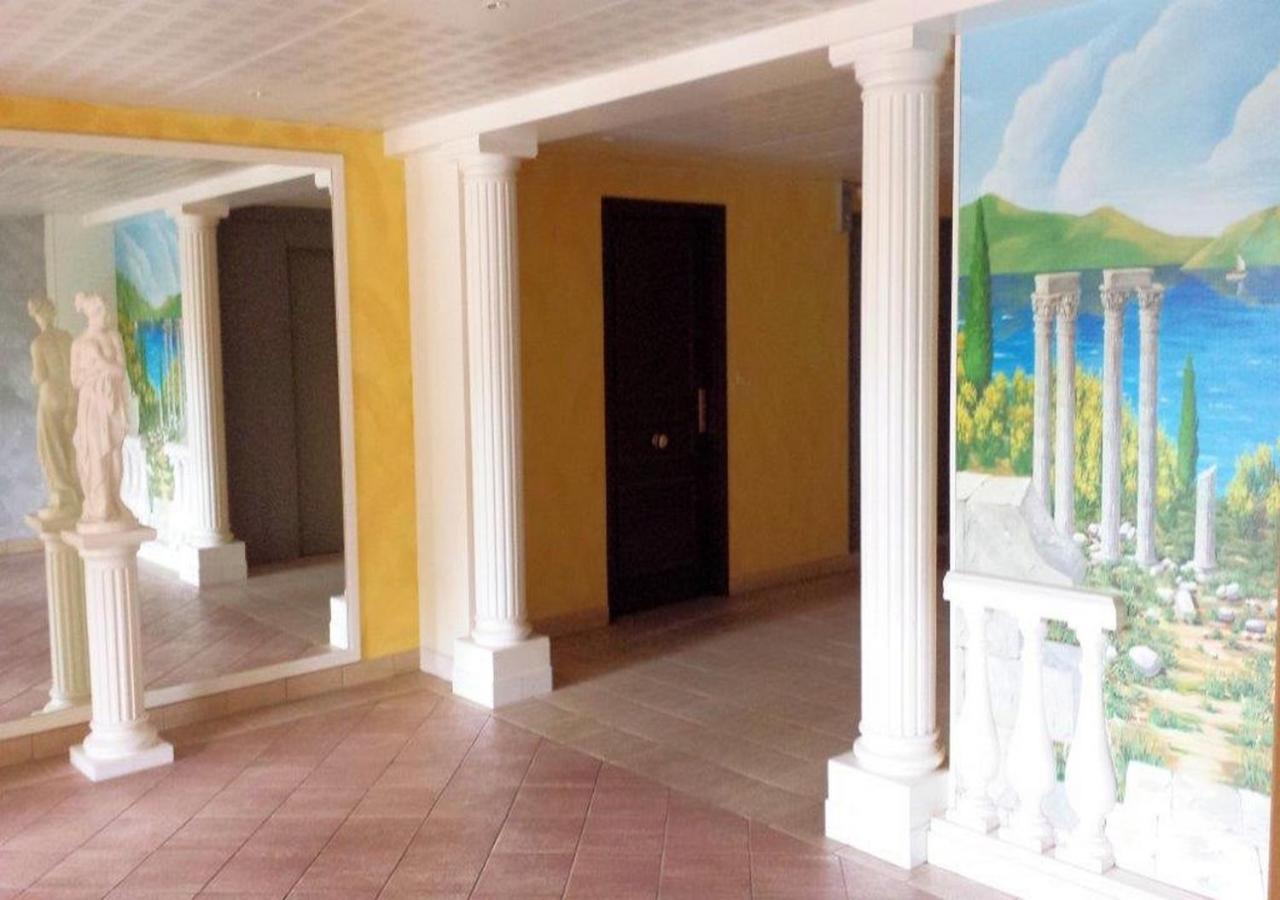 Appartement 2 Pieces Cosy Classe 3 Etoiles Climatise Fréjus Exterior foto
